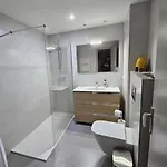 Centrico Piso En Pleno Romanico De Апартаменты *