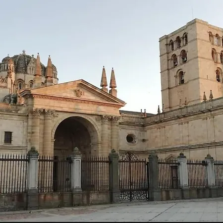 Apartamento Céntrico Piso En Pleno Románico De *